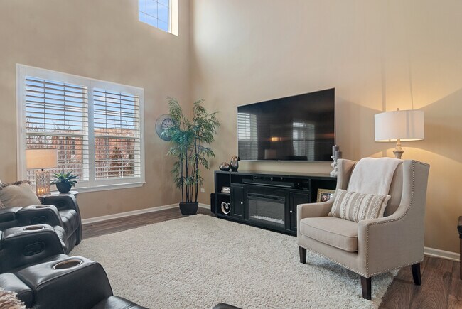 Foto del edificio - 911 Paisley Ln