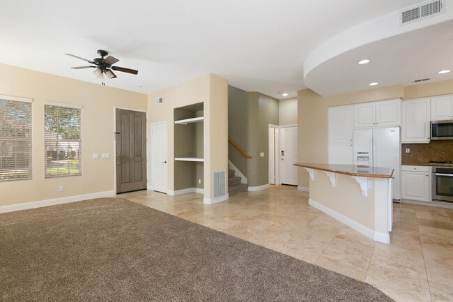 Building Photo - 7037 Surfbird Cir