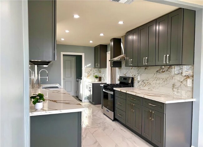 Foto del edificio - 16014 Horace St