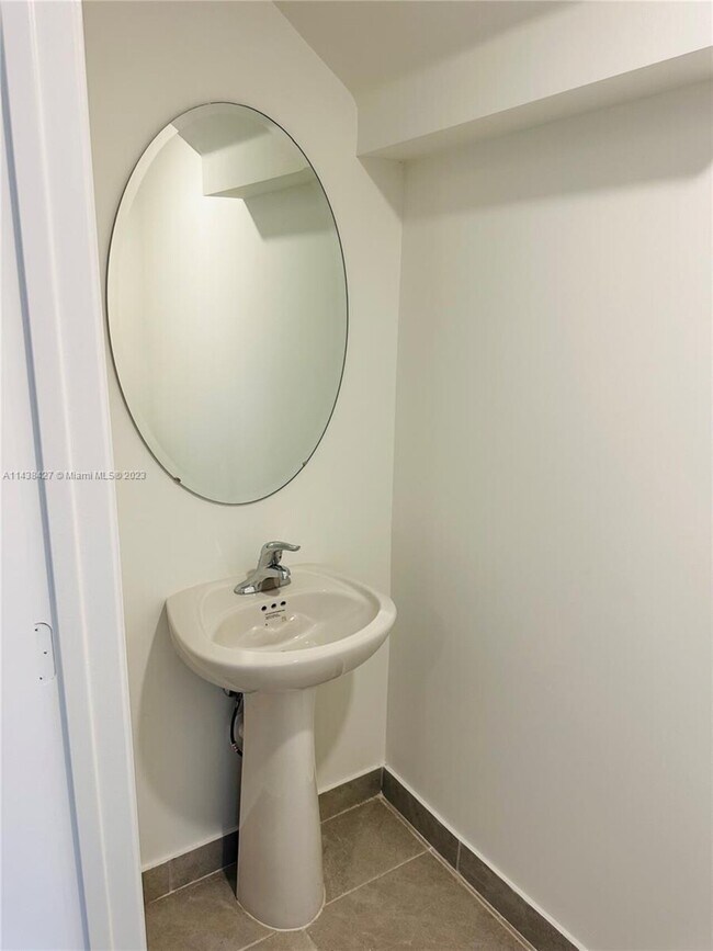 Building Photo - 13170 SW 234th Ter # 13170