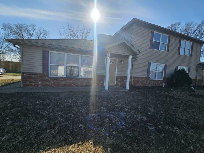 Building Photo - A Comfortable Place to Call Home