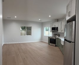 Building Photo - 9455 Luders Ave