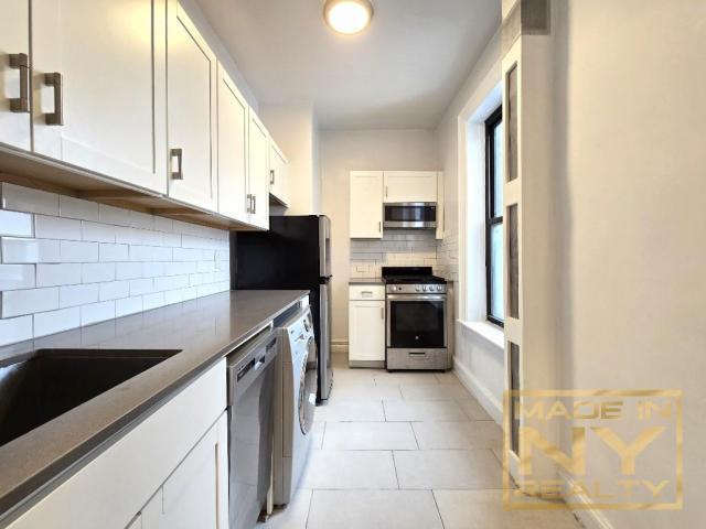 Foto principal - 1 bedroom in ASTORIA NY 11106