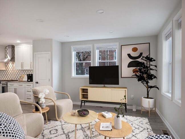 Foto del edificio - 1 br, 1 bath House - 6107 7Th Pl Nw Recent...