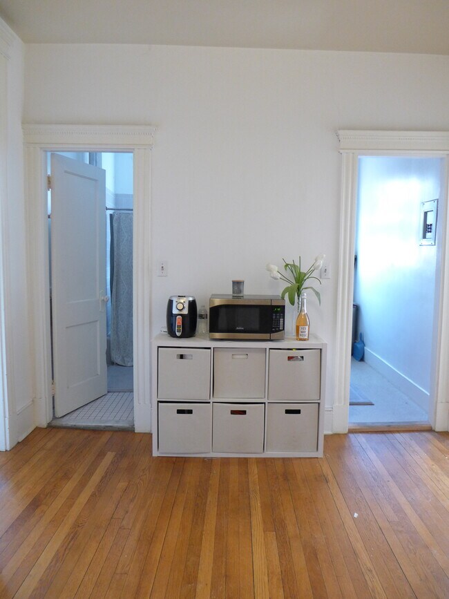 20 Evans Way Unit 2 Boston MA 02115 20 Evans Way Boston MA 02115 20 Evans Way Unit 2 Boston MA 02115 20 Evans Way Boston MA 02115