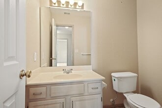 Building Photo - 400 NE 6th St