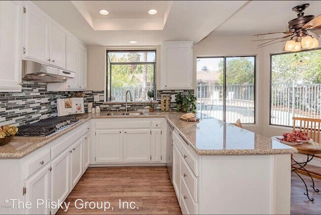 Building Photo - 3 br, 3 bath House - 575 Nicole Drive
