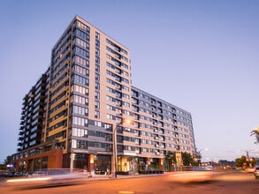 Building Photo - L'Hexagone Appartements
