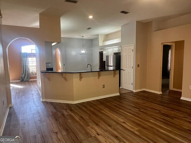 Building Photo - 166 Natures Dr