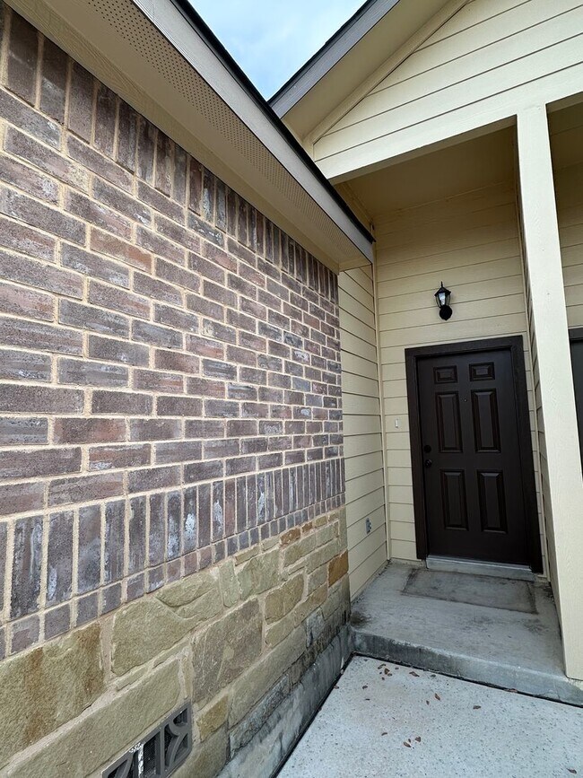 Foto del edificio - Spacious 3/2 Duplex in New Braunfels