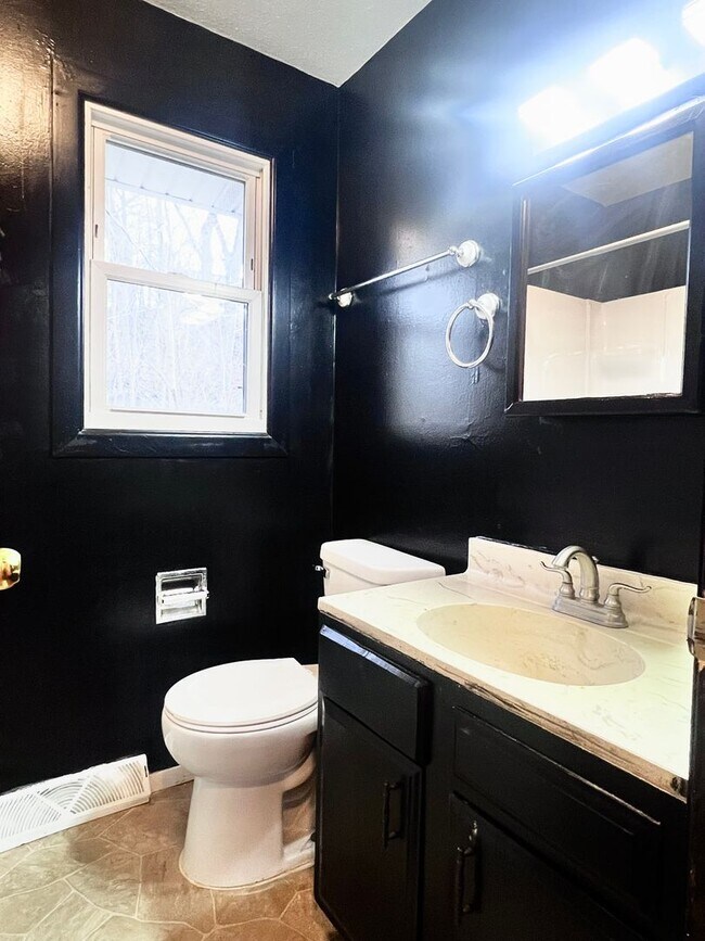 Building Photo - 751-751 18th Ave