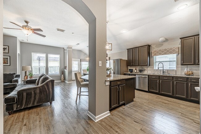 Foto del edificio - 2003 Lansing Cove Dr