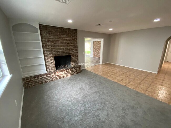 Foto del edificio - 8133 NW 26th St