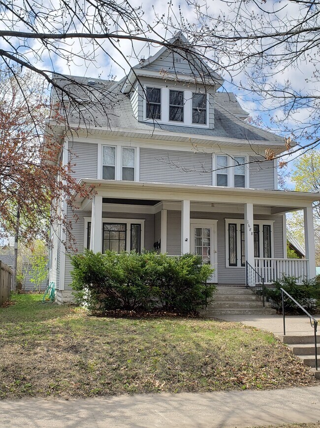 Building Photo - 1688 Dayton Ave
