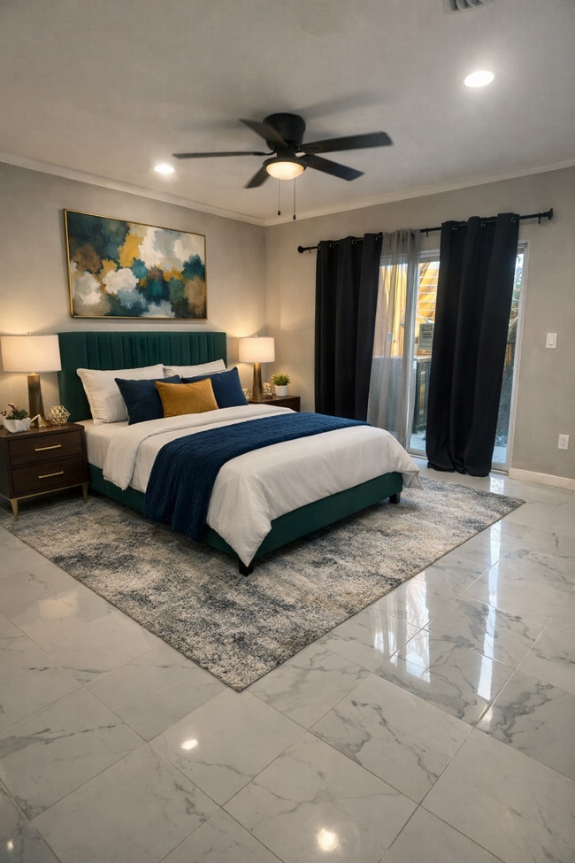 Habitación de invitados en la primera planta - 7215 Holly Hill Dr