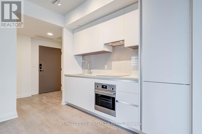 Building Photo - 4015 The Exchange