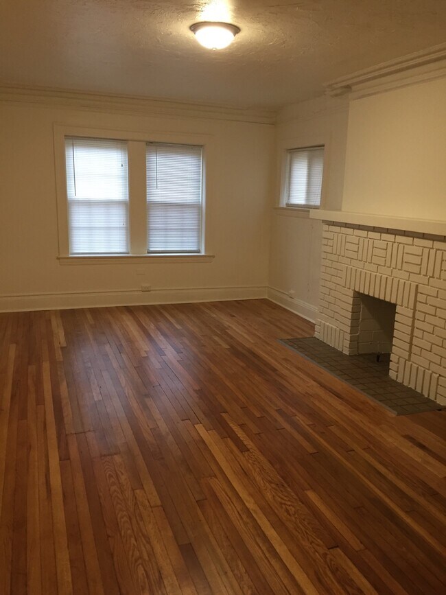 Cedar Fairmount Apartments in Cleveland Heights, OH