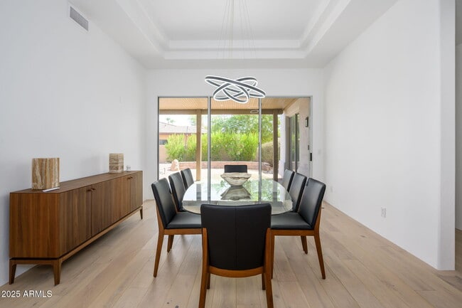 Building Photo - 25810 N Abajo Dr