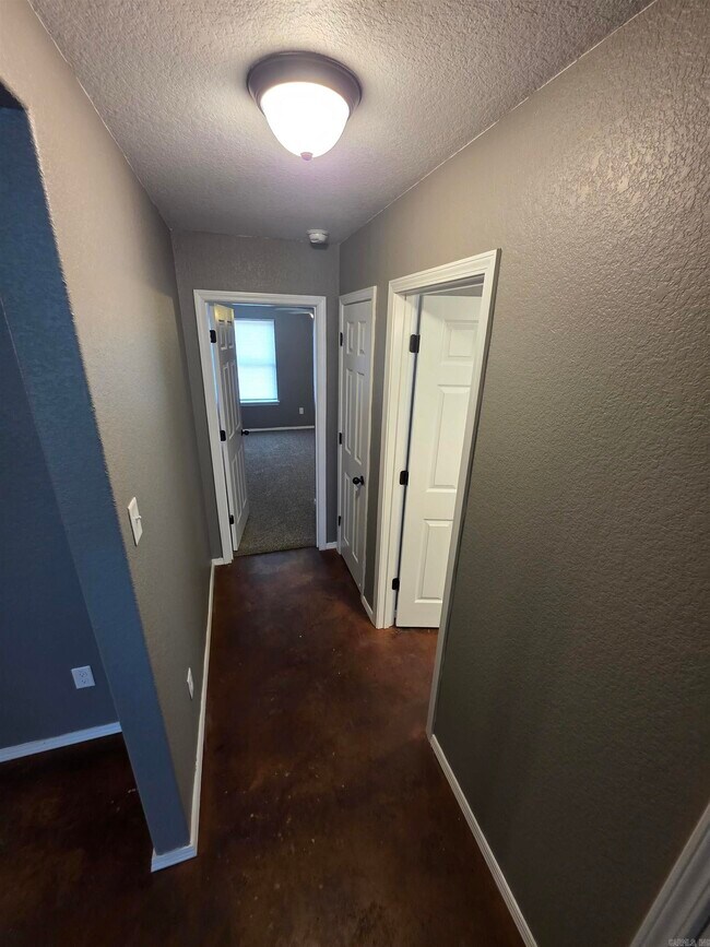 Foto del edificio - 3209 Miracle Heights Ct