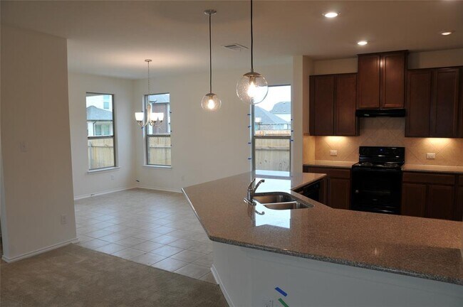 Building Photo - 17327 Treehorn Ranch Rd