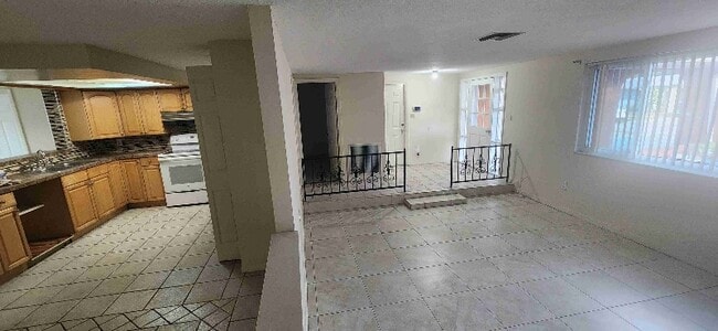 Foto del edificio - 5653 Andrea Dr