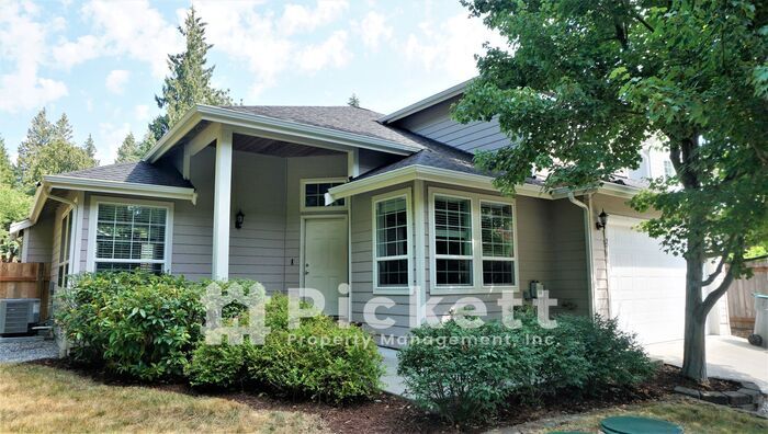 Foto principal - 3 Bedroom East Bremerton Home