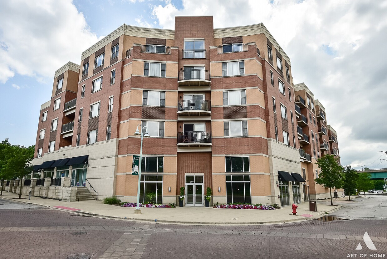 Face of building - 300 Village Cir