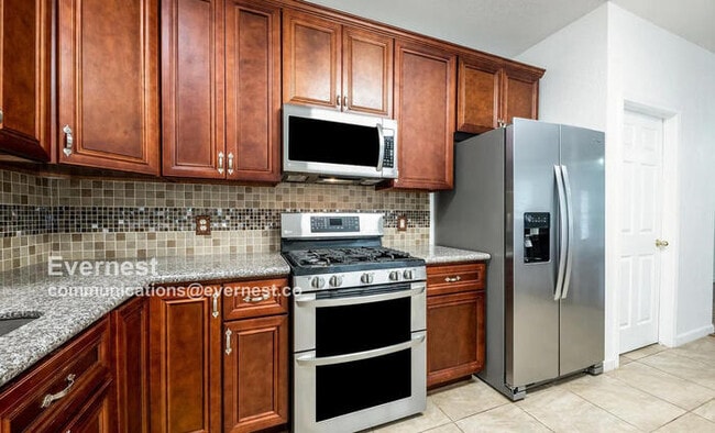 Foto del edificio - 902 Mammoth Ct