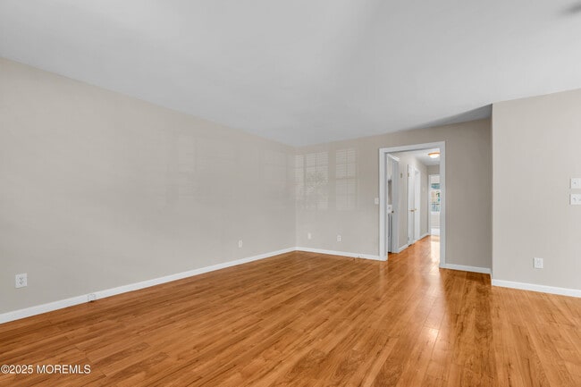 Building Photo - 562 Innkeeper Ln