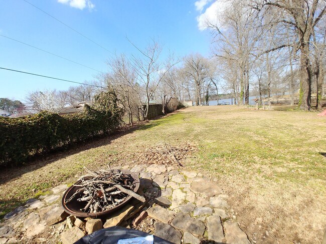 Foto del edificio - 23 Wilson Cove Rd