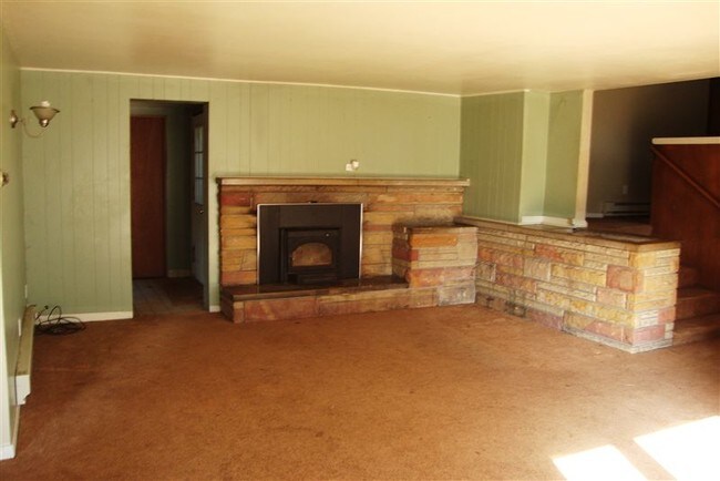 Building Photo - 3 br, 2 bath House - House for Rent - Mill...