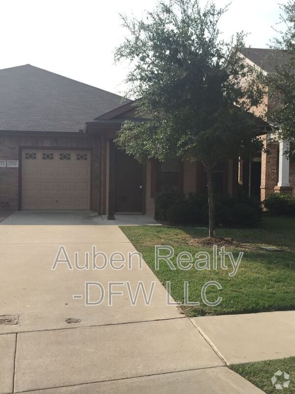 Building Photo - 2310 Wood River Pkwy