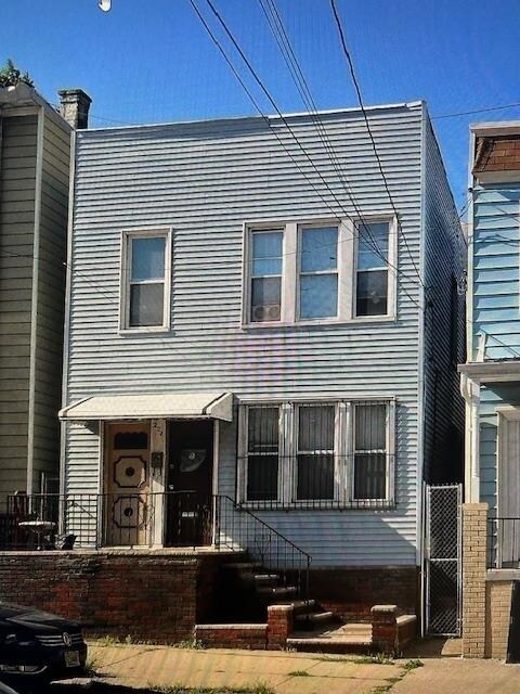 Foto del edificio - 227 Beacon Ave