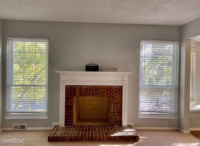 Foto del edificio - 3 br, 2 bath Condo - 970 N Spoede Rd