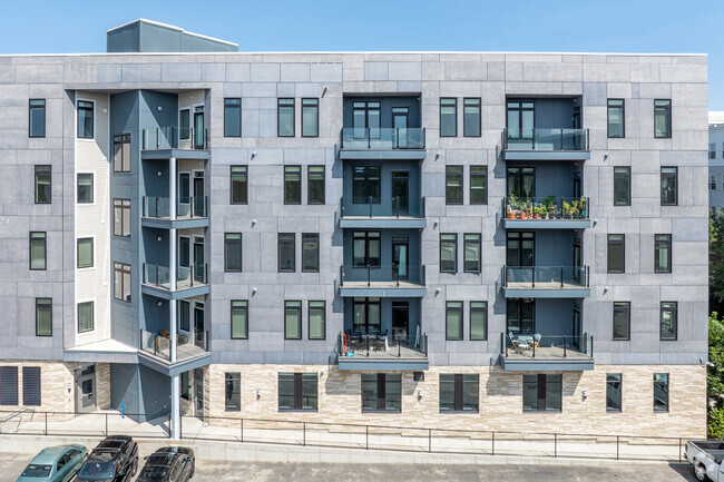 Fotografía del edificio - The Brook Luxury Apartments of Cambridge