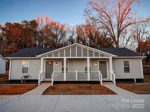 Building Photo - 306 Foster Ln