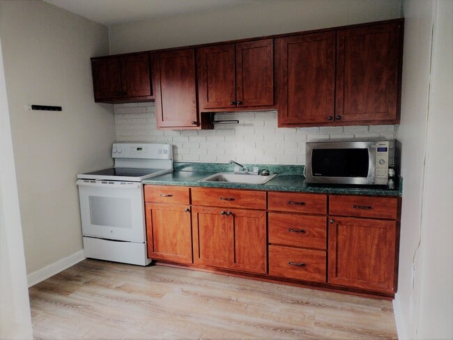 Cabinets - 212 N 3rd St