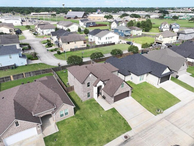 Building Photo - 10340 Dominion Ranch Dr