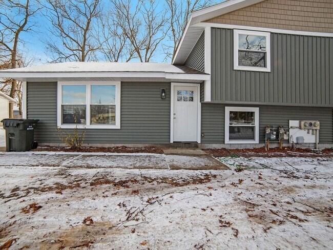 Foto del edificio - 556/558 Quarterline