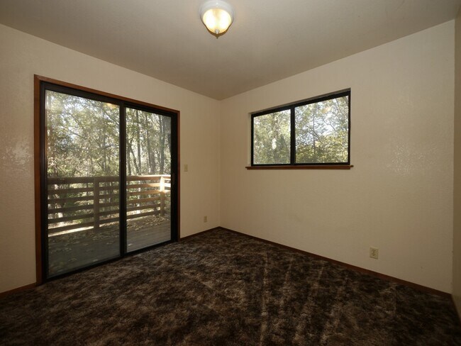 Building Photo - 79 Higdon Spink Rd