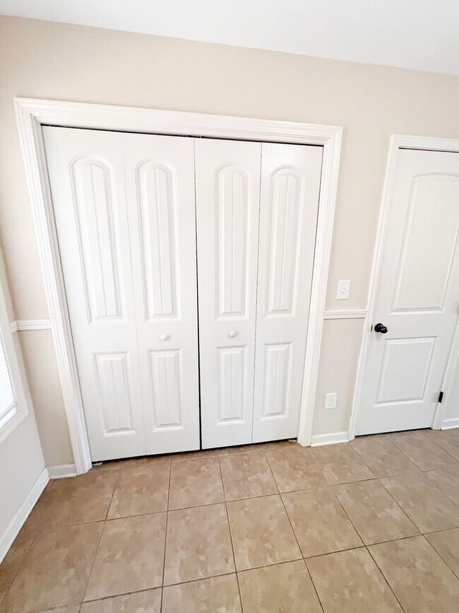 Foto del edificio - 2 Bedroom 1.5 Bath Townhome