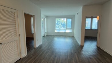 Interior Photo - Canvas LA