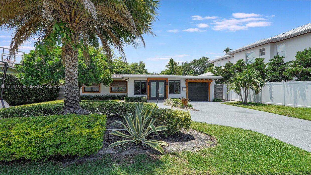 Foto principal - 1207 Cordova Rd
