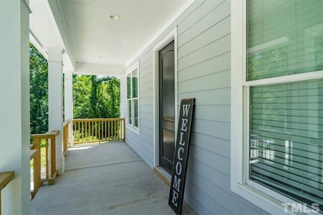 Foto del edificio - 325 Smith Level Road, Chapel Hill, NC  27514