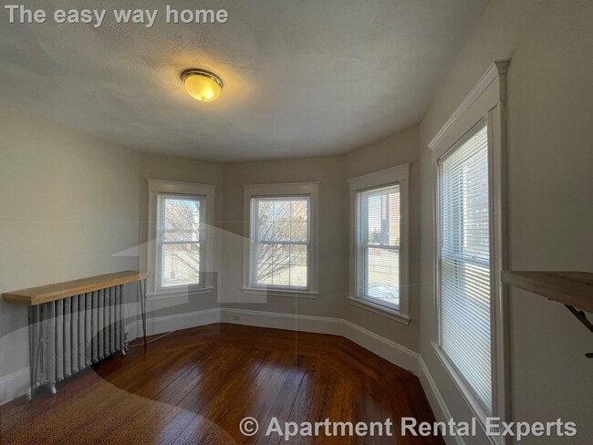 Building Photo - 4 Bedroom for $3800