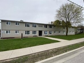 Building Photo - 751 Hugel Ave