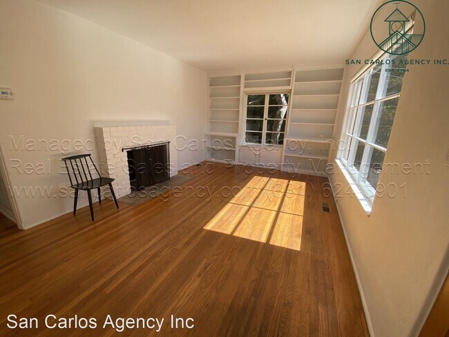 Building Photo - 2 br, 1 bath House - Santa Rita 6 SE Ocean