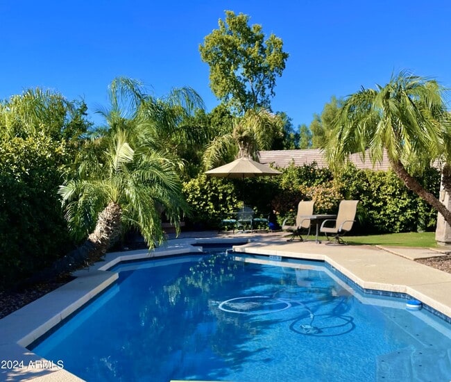 Building Photo - 4031 W Chisum Trail