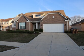 Building Photo - 2951 Daylily Dr