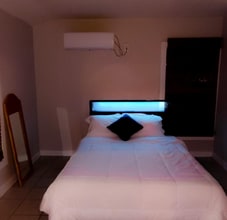 Building Photo - 107 E Venus Ln